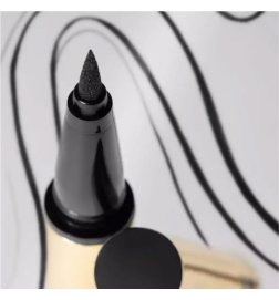 BLACK LINE EYELINER